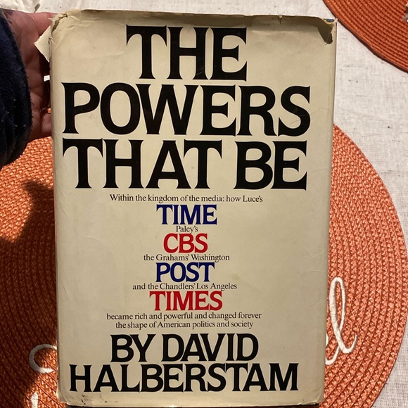 David Halberstam THE POWERS THAT BE 1st Edition Vintage with Dustcover - Picture 1 of 11